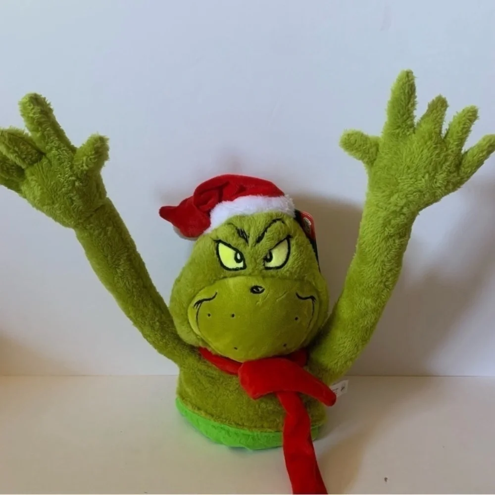 NWT. DR. SEUSS The Grinch Plush Tree Topper